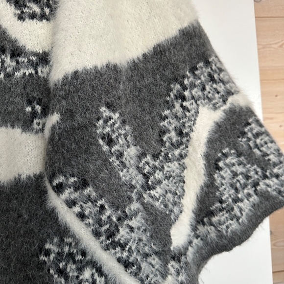 Anthropologie - Do Everything in Love Cardigan/Duster - Picture 3 of 3